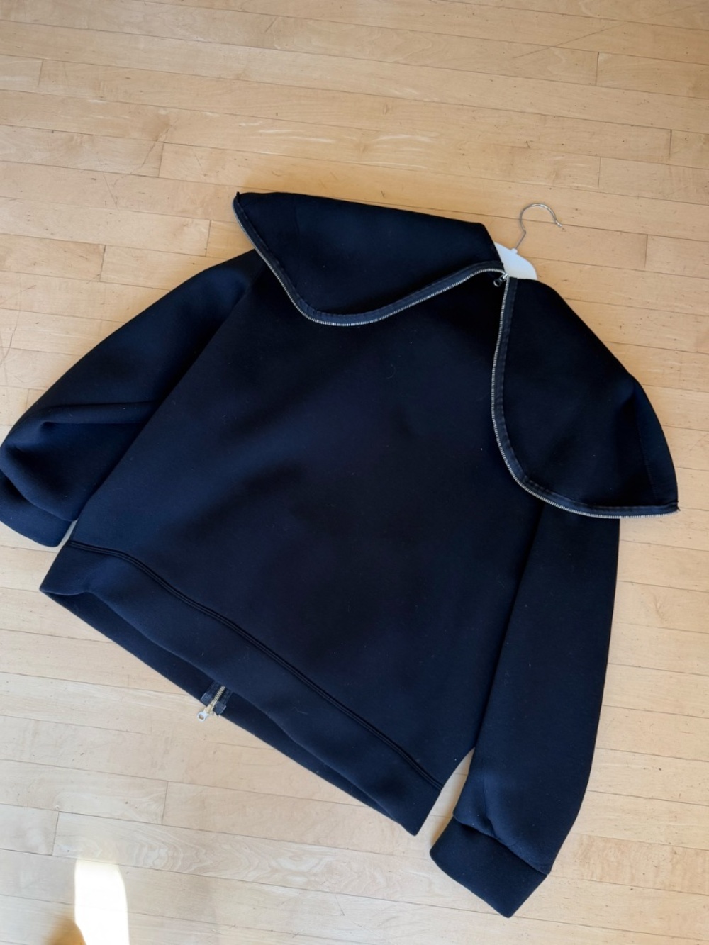 The Frankie Shop Black calder neoprene hooded jacket,OS GP1527 - Picture 4 of 5